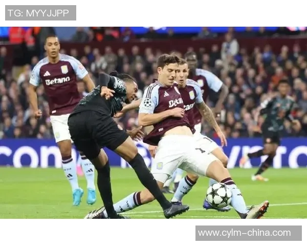 埃弗顿主场迎战莱切斯特全力争胜展现球队实力与斗志 埃弗顿主场迎战莱切斯特全力争胜展现球队实力与斗志