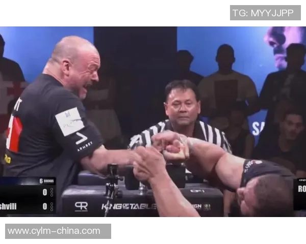 德文扳与丹尼斯的巅峰对决谁将赢得最终荣耀