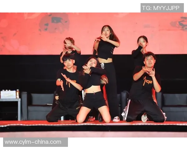 重庆街舞队勇闯世界街舞大赛展现实力与激情的逆袭之旅