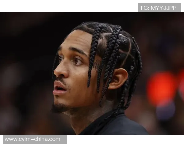 乔丹克拉克森如何在NBA赛场上展现个人风采与团队精神